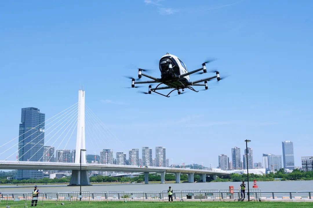 深圳争当‘低空经济'鳌头